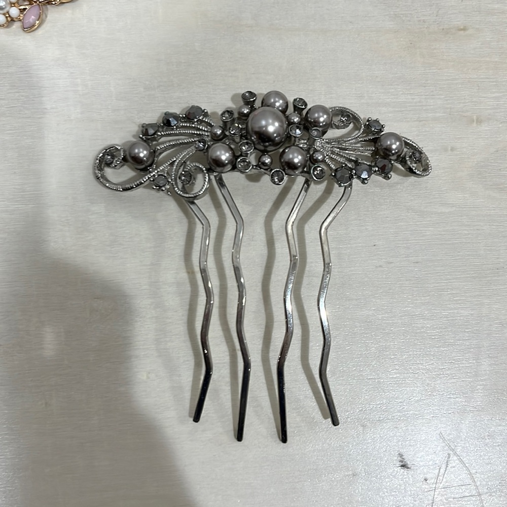 Silver pearl and crystal hair pin Bridal Hair Piece